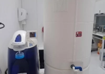 Ultra pure water (Direct-Q UV)